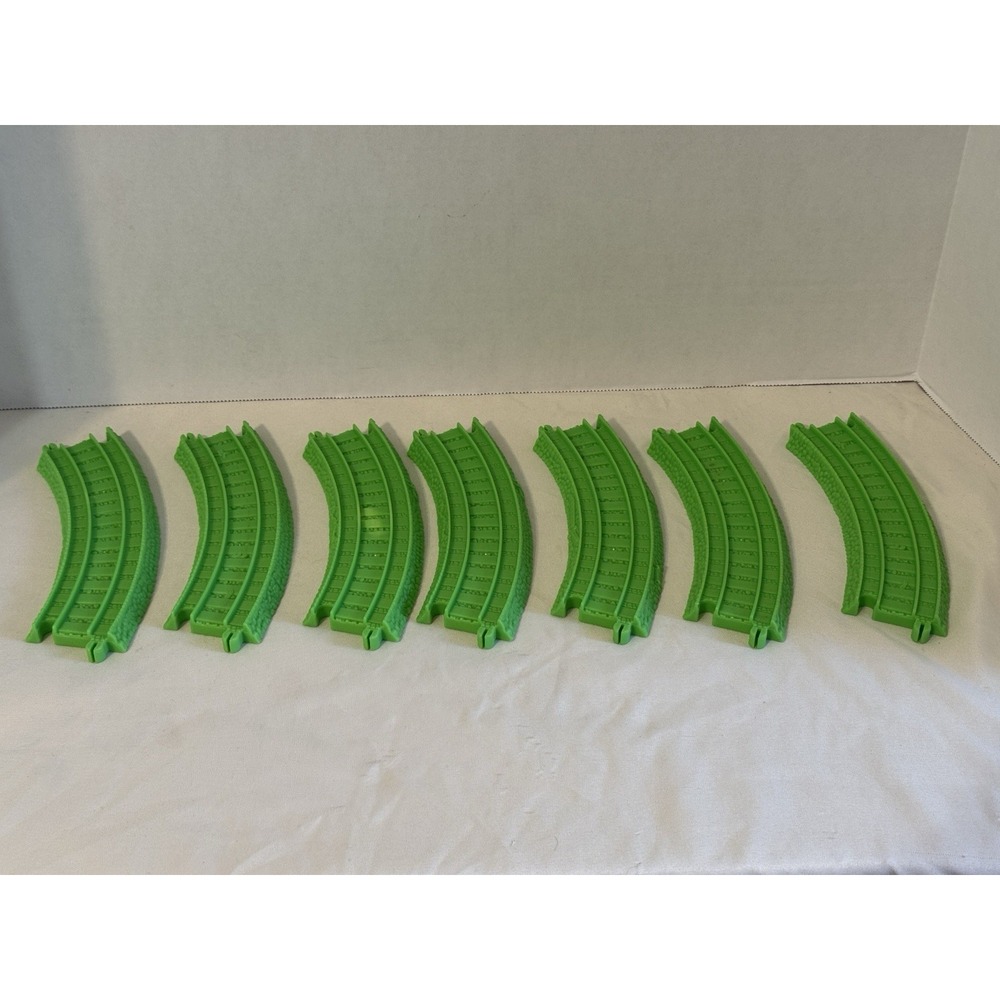 Thomas TrackMaster Green Curved Track Lot of 8 Mattel 2009 Train Tracks